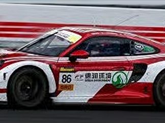 Porsche 911 GT3R No.86 High Class Racing - 2nd Bathurst 12H 2026 - D. Boccolacci - A. Fjordbach - K. Li.