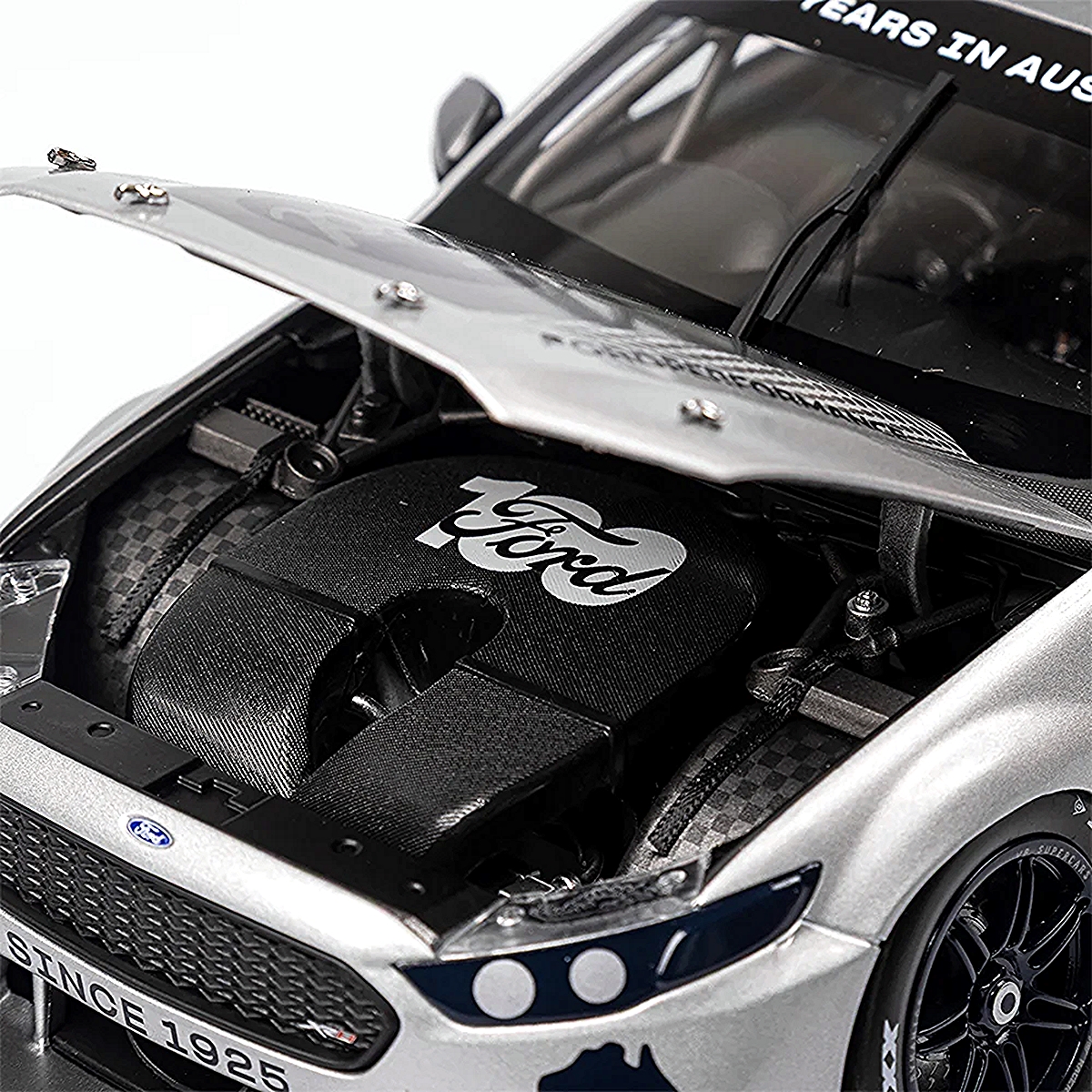 Ford Falcon FGX #100 - Ford 100 Years in Australia - Special Edition - Image 4