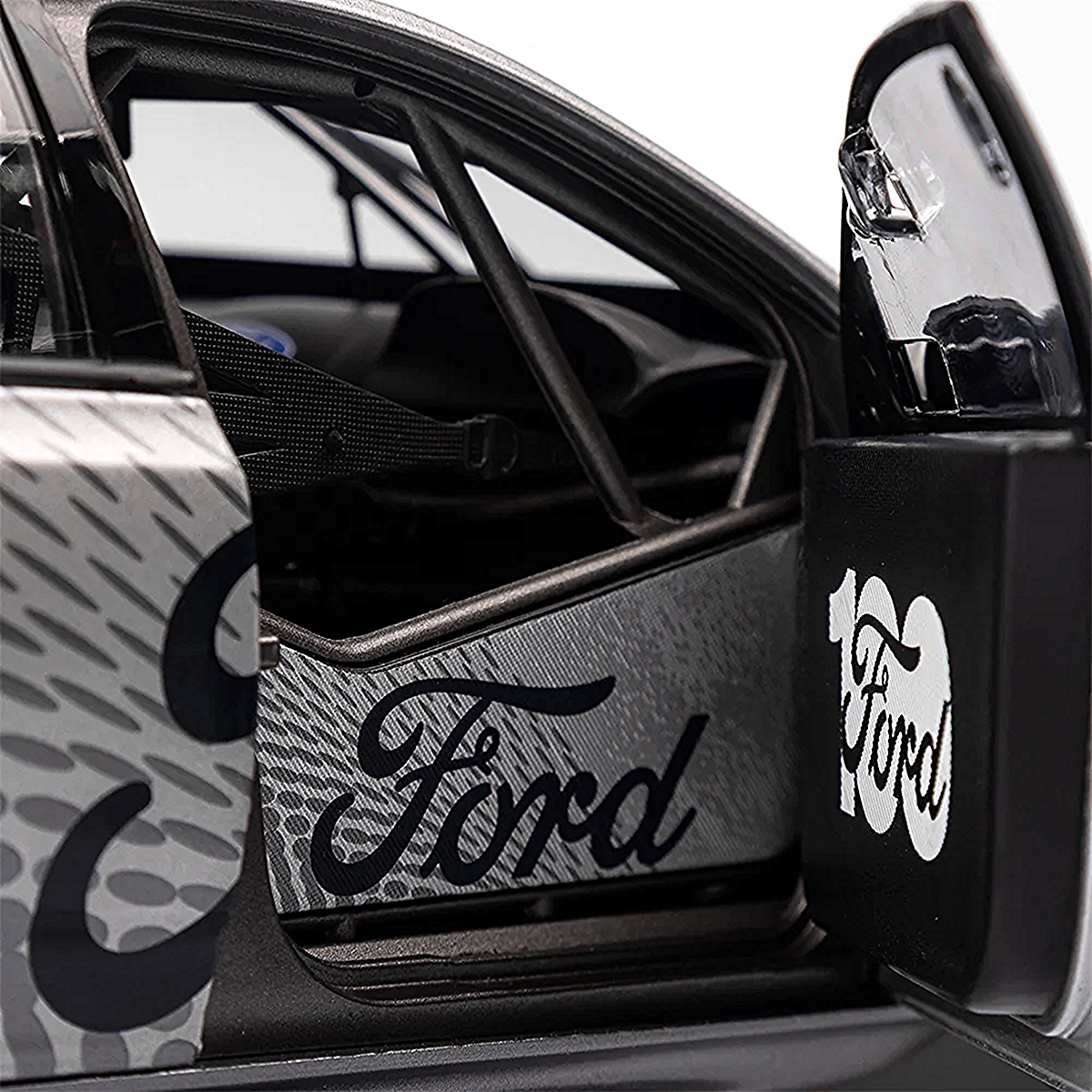 Ford Falcon FGX #100 - Ford 100 Years in Australia - Special Edition - Image 3